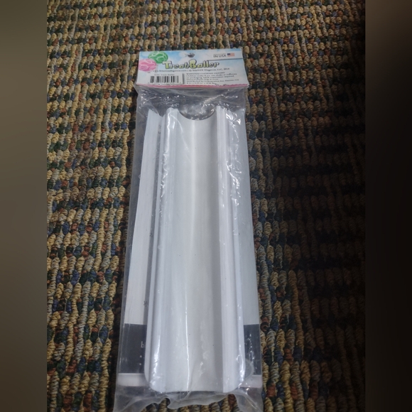 Treat Baller (BSE) bite sized. Makes the perfect treat everytime cake pops ECT - Picture 3 of 7